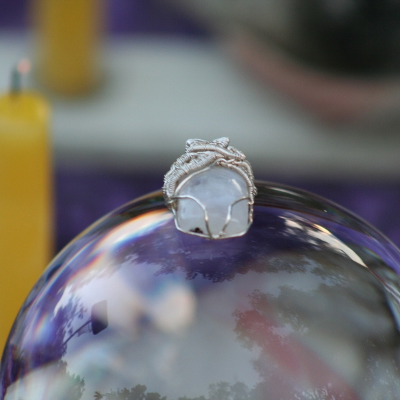 😍Crystal Clear Asian Quartz 80mm Ball with stand! - Picture 10 of 16